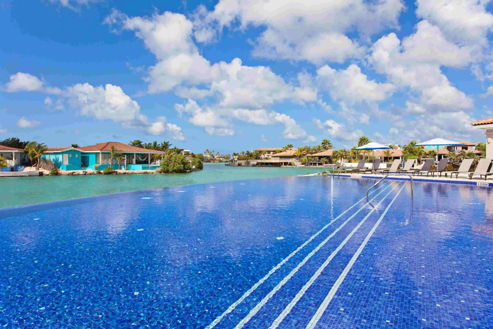 Courtyard Bonaire Dive Resort