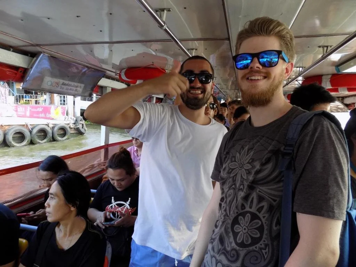 The Oasis Hostel - Adults Only