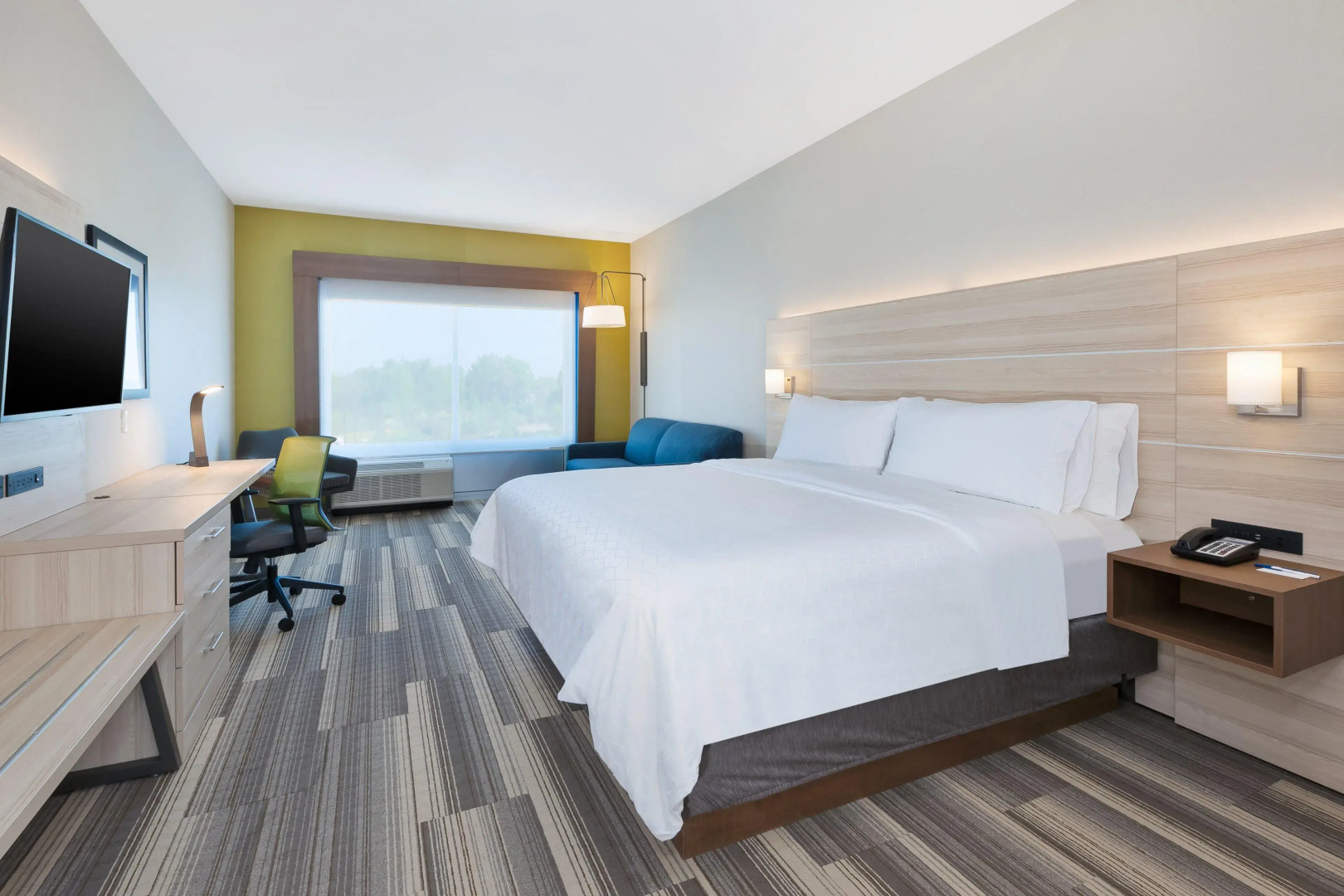 Holiday Inn Express & Suites Grand Rapids Airport - South by IHG