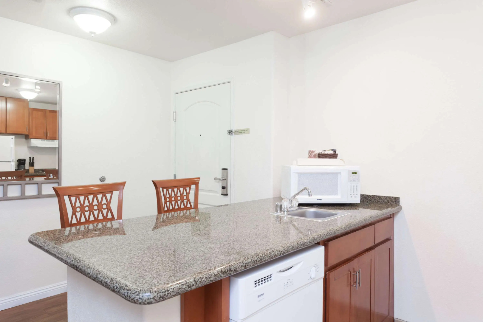 Hawthorn Suites by Wyndham Victorville