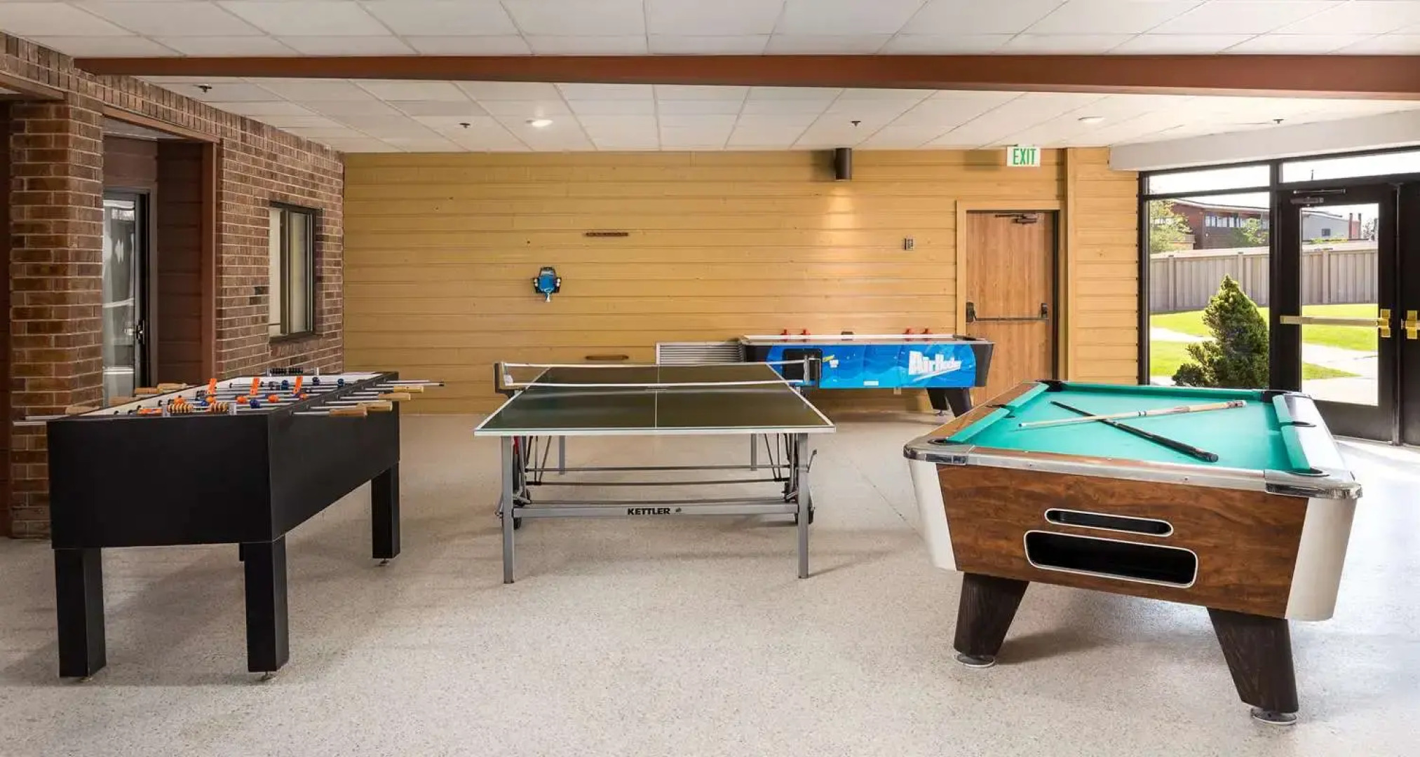 Best Western Plus Landmark Inn