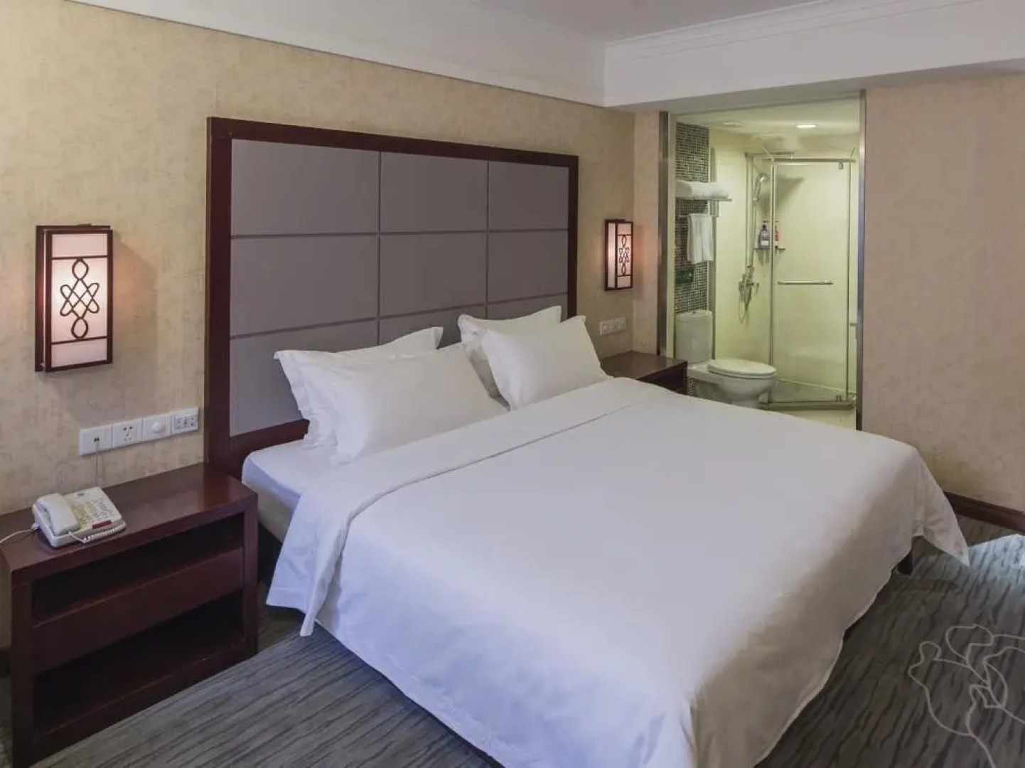 Paco Hotel Gangding Metro Guangzhou