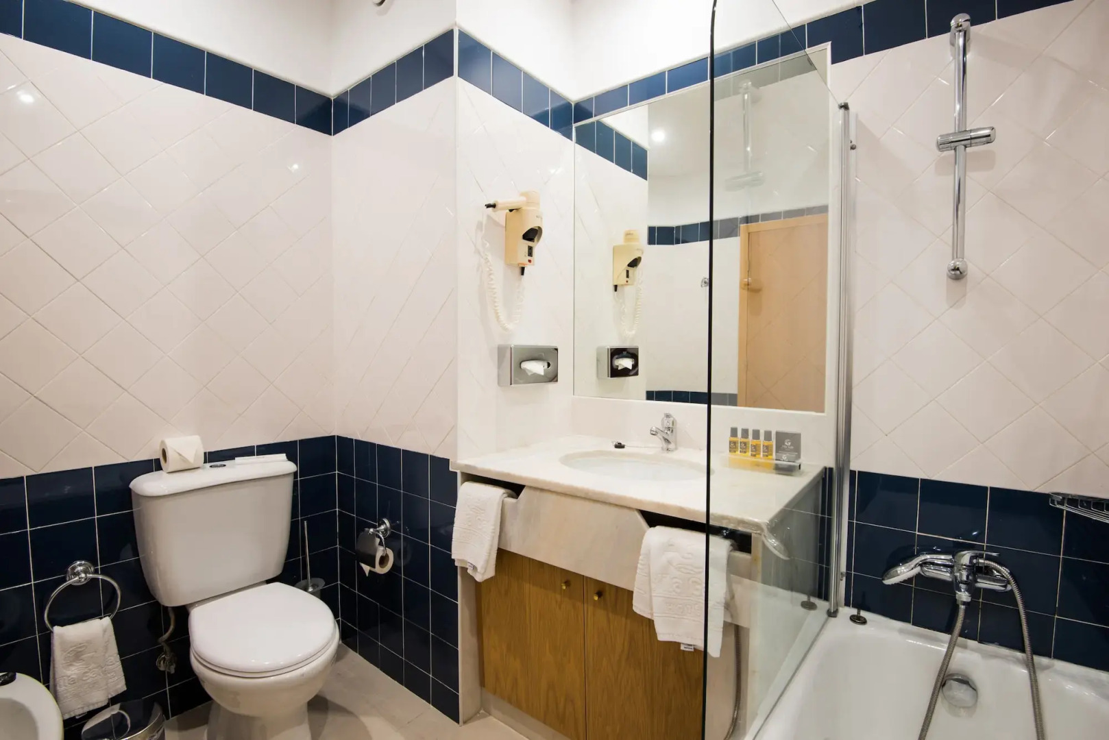 Отель Vila Galé Náutico