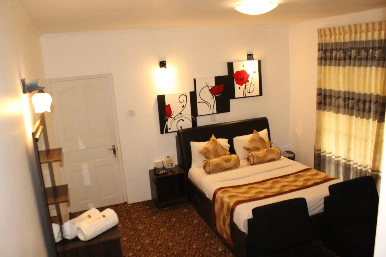 La Cottage Boutique Hotel & Restuarant