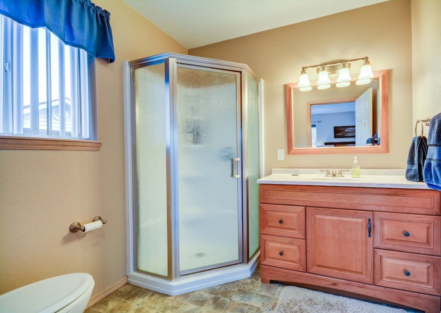 Coupeville  By Admiralty Bay 3 Bedroom Home