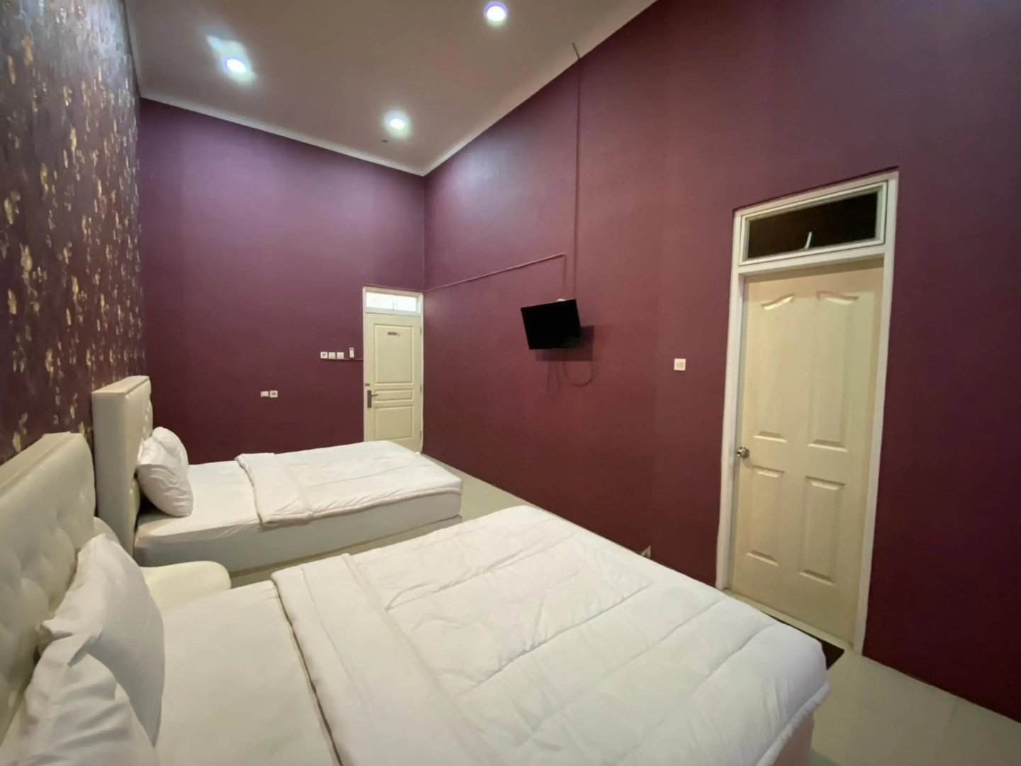 Capital O 1888 Griya RW Family Guest House