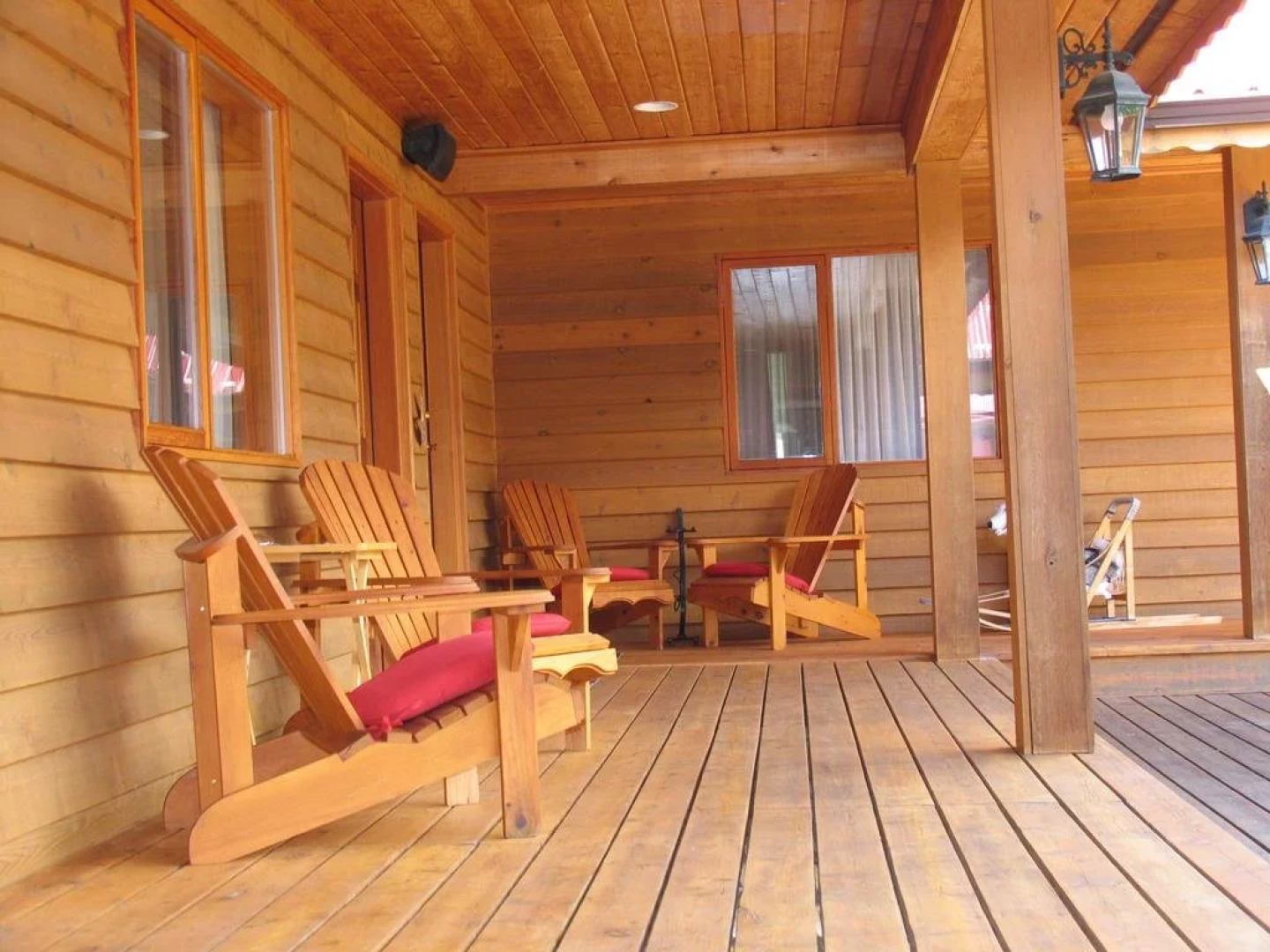 Blue Grouse Country Inn Bed & Breakfast