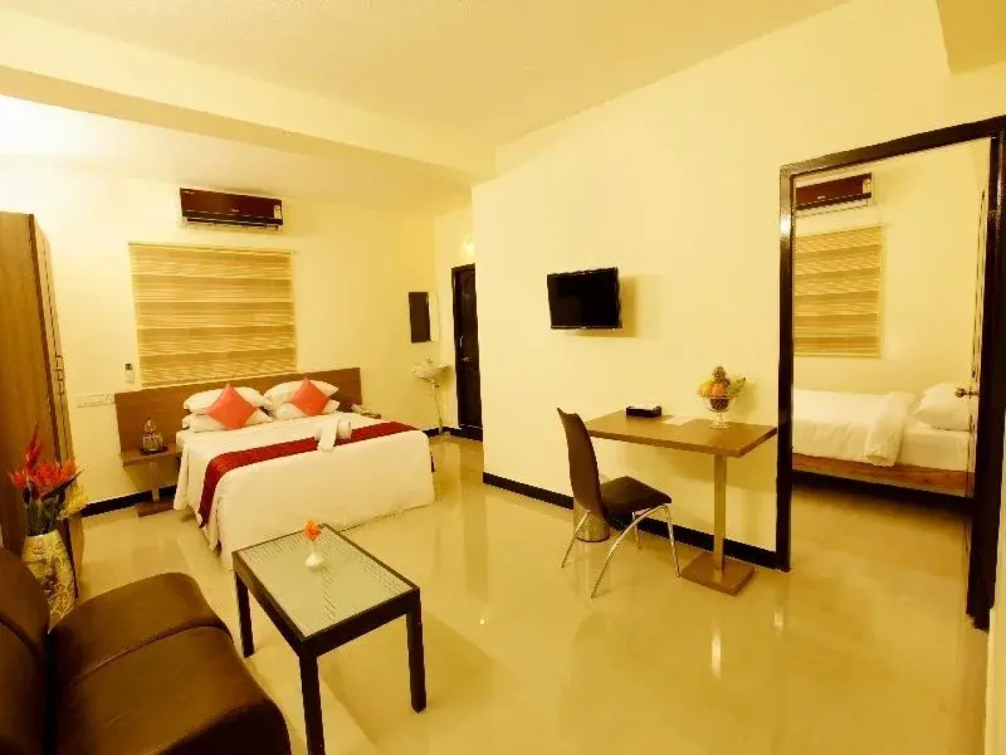 Aakash Inn Tiruvannamalai