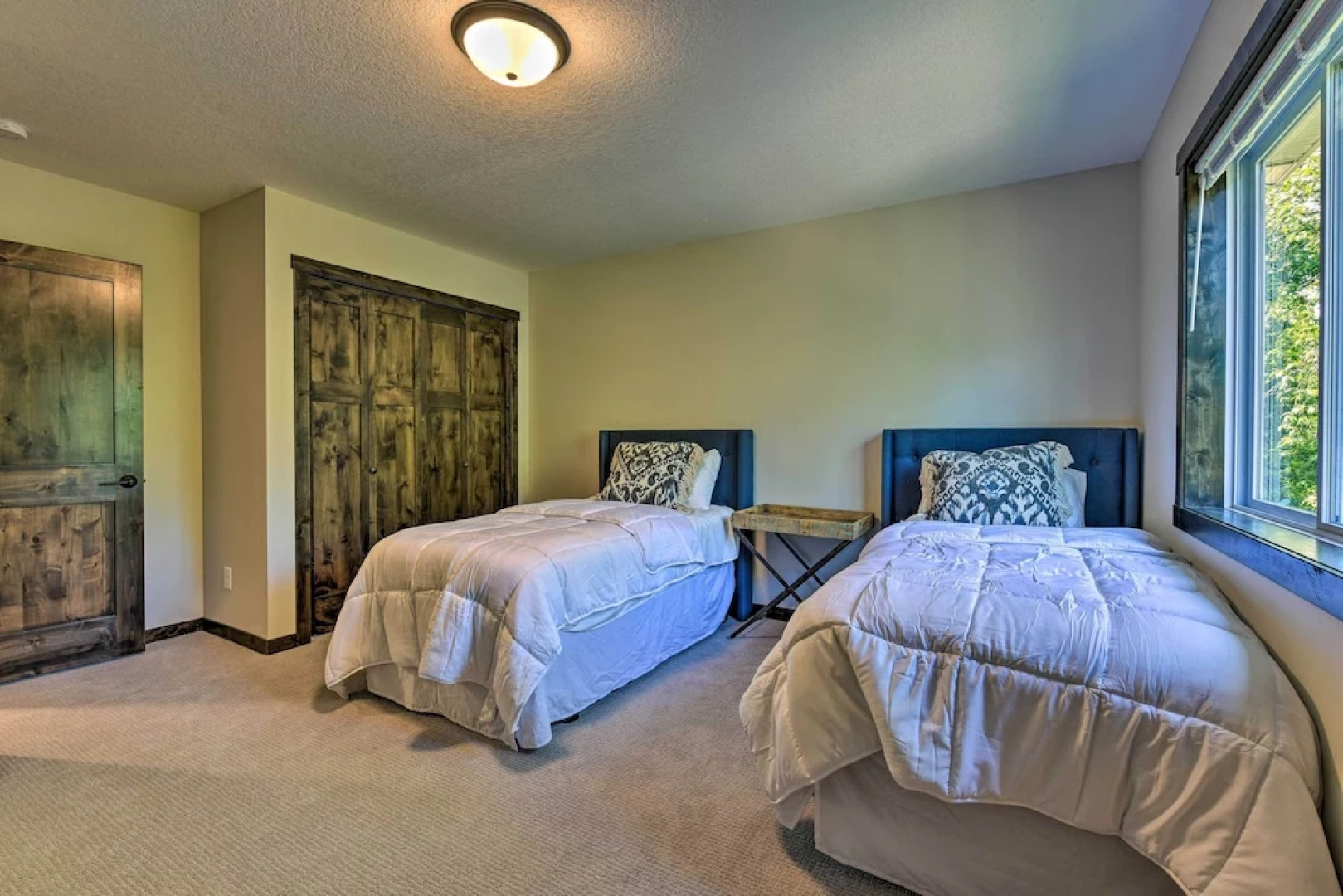 Modern Nisswa Escape w/ Deck: Walk to Gull Lake!