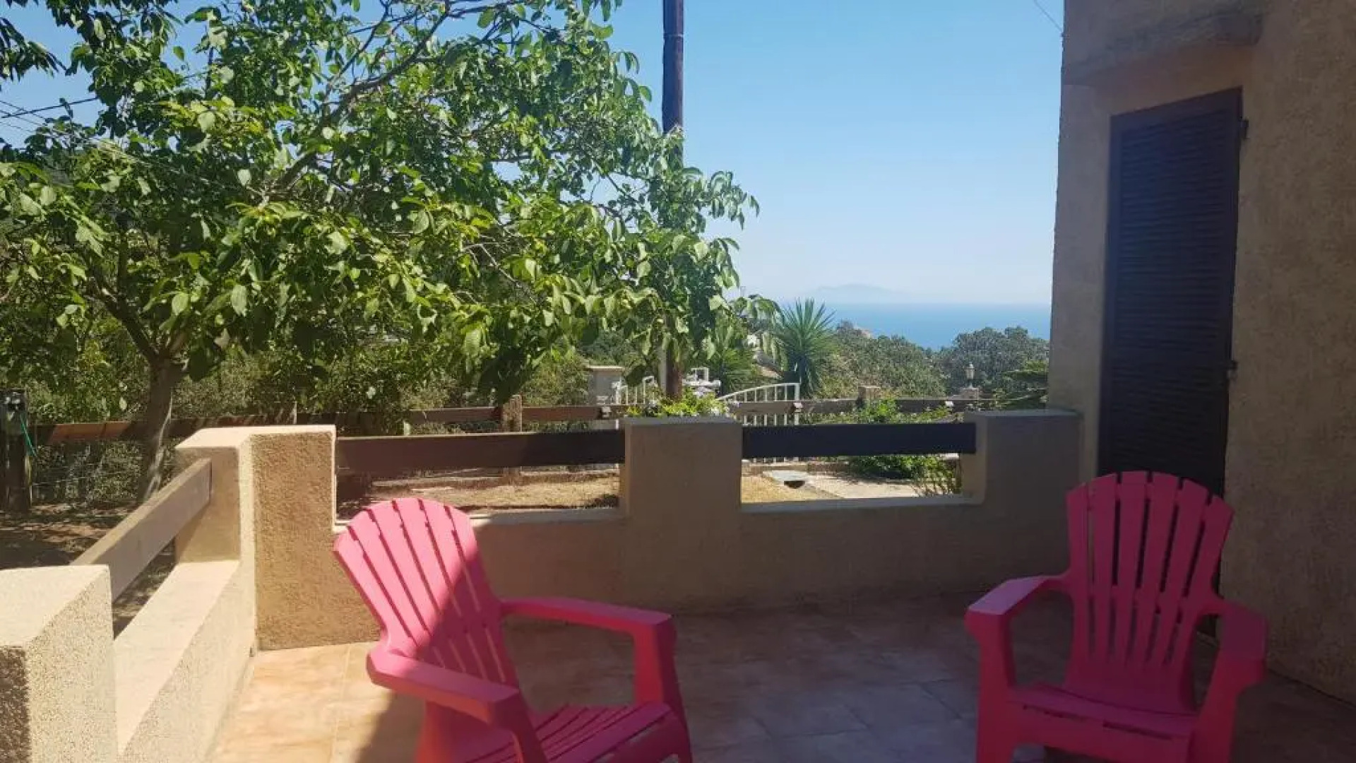 Bas de Villa chez Mr.Girolami Dominique