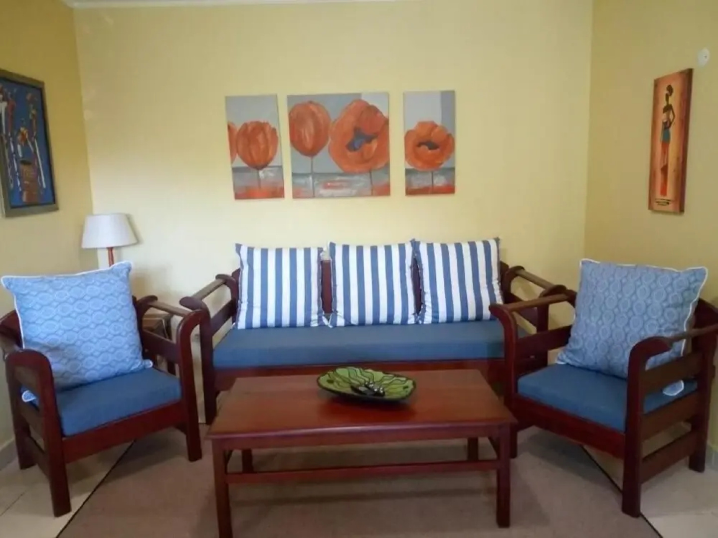 Waves Lodge