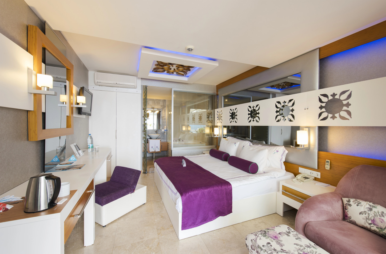 Flora Garden Beach Hotel