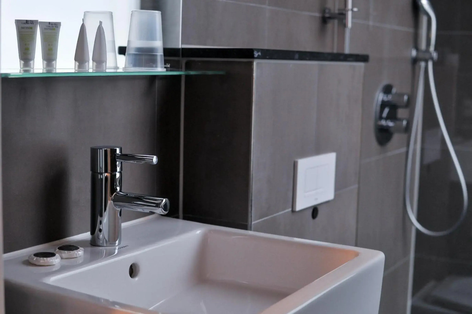 Отель Achillion 