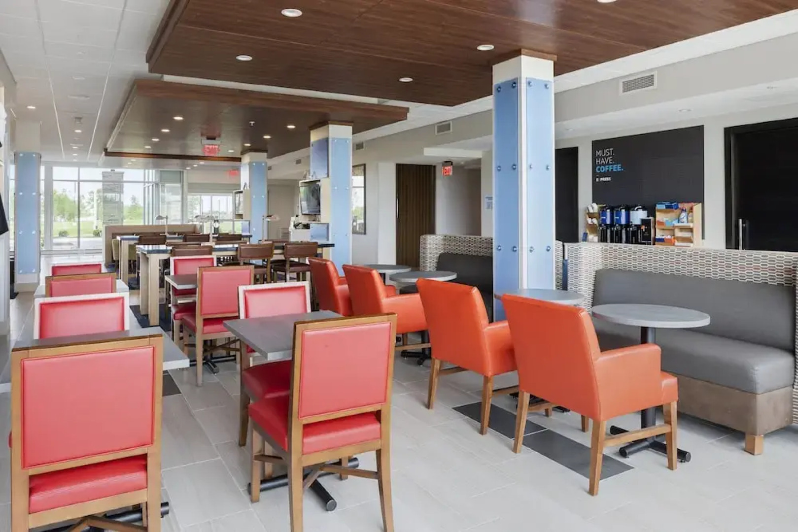 Holiday Inn Express & Suites Bourbonnais East - Bradley