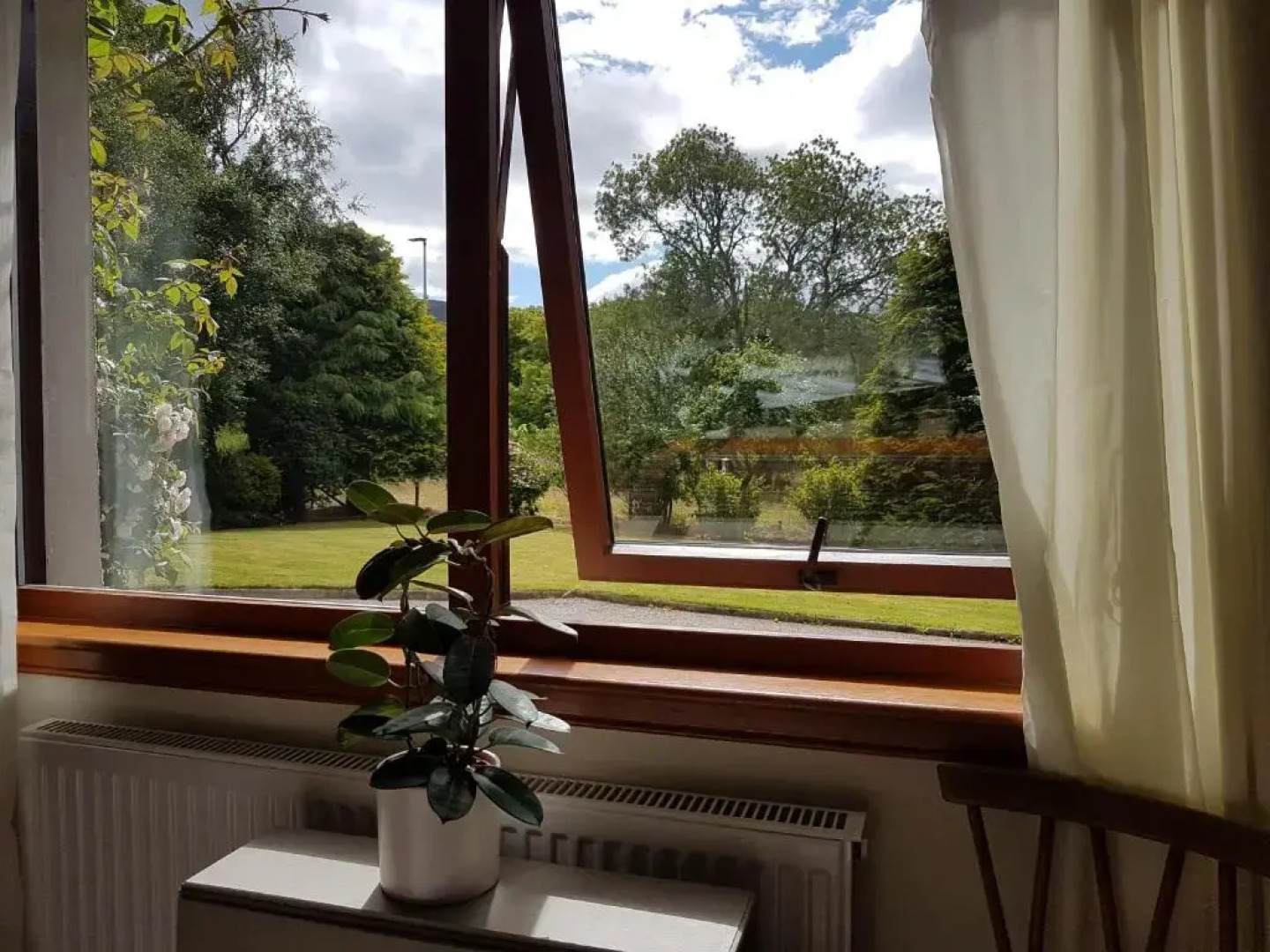 Lilyoak Bed & Breakfast