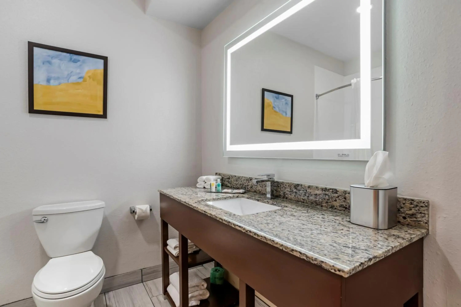 Comfort Suites Hattiesburg near University