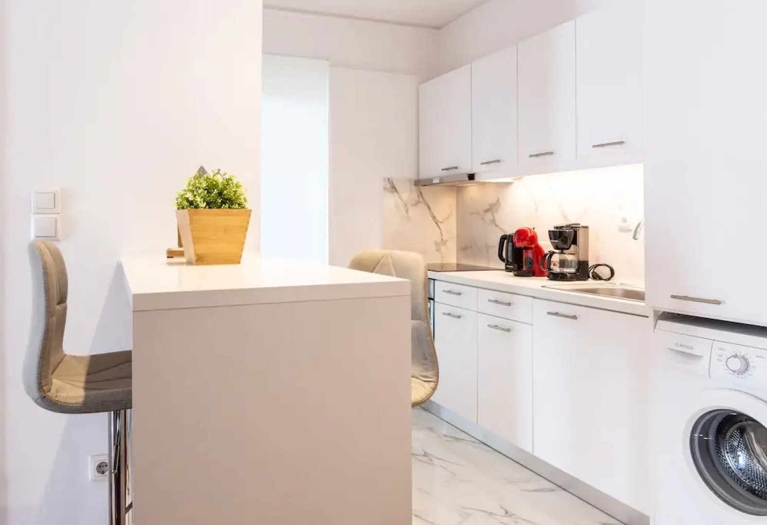 “Andy Warhol”studio close to the Athenian Riviera