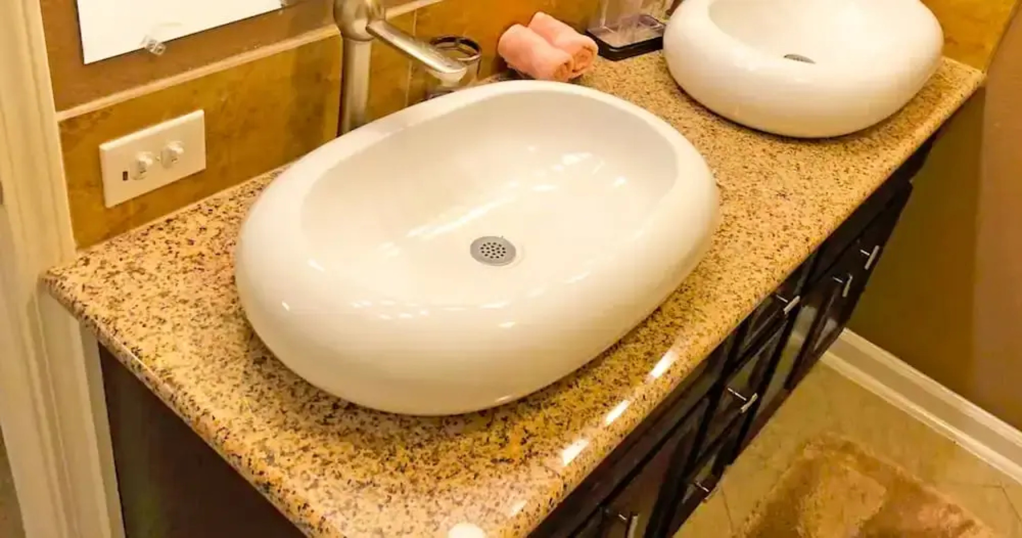 4Bdrms 2Bath 6Beds - Med-Center MM-Park