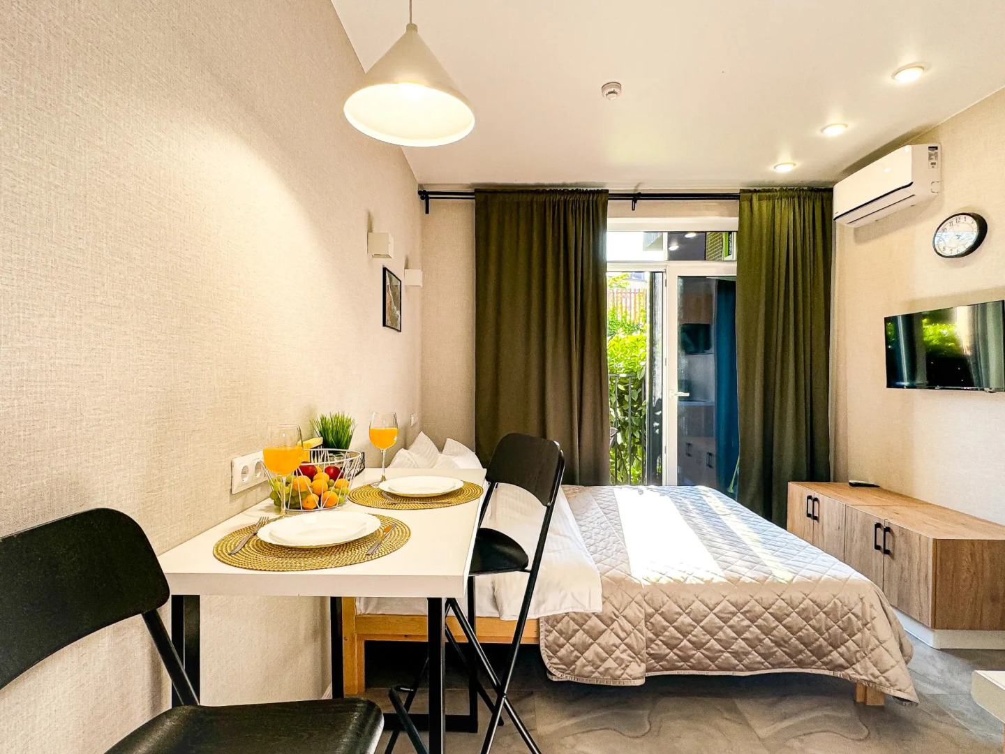 Апартаменты Монако 24 на переулке Александрийский