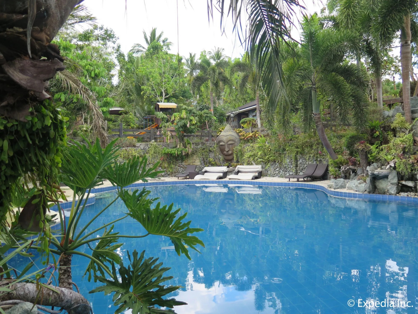 Cintai - Coritos Garden Hotel