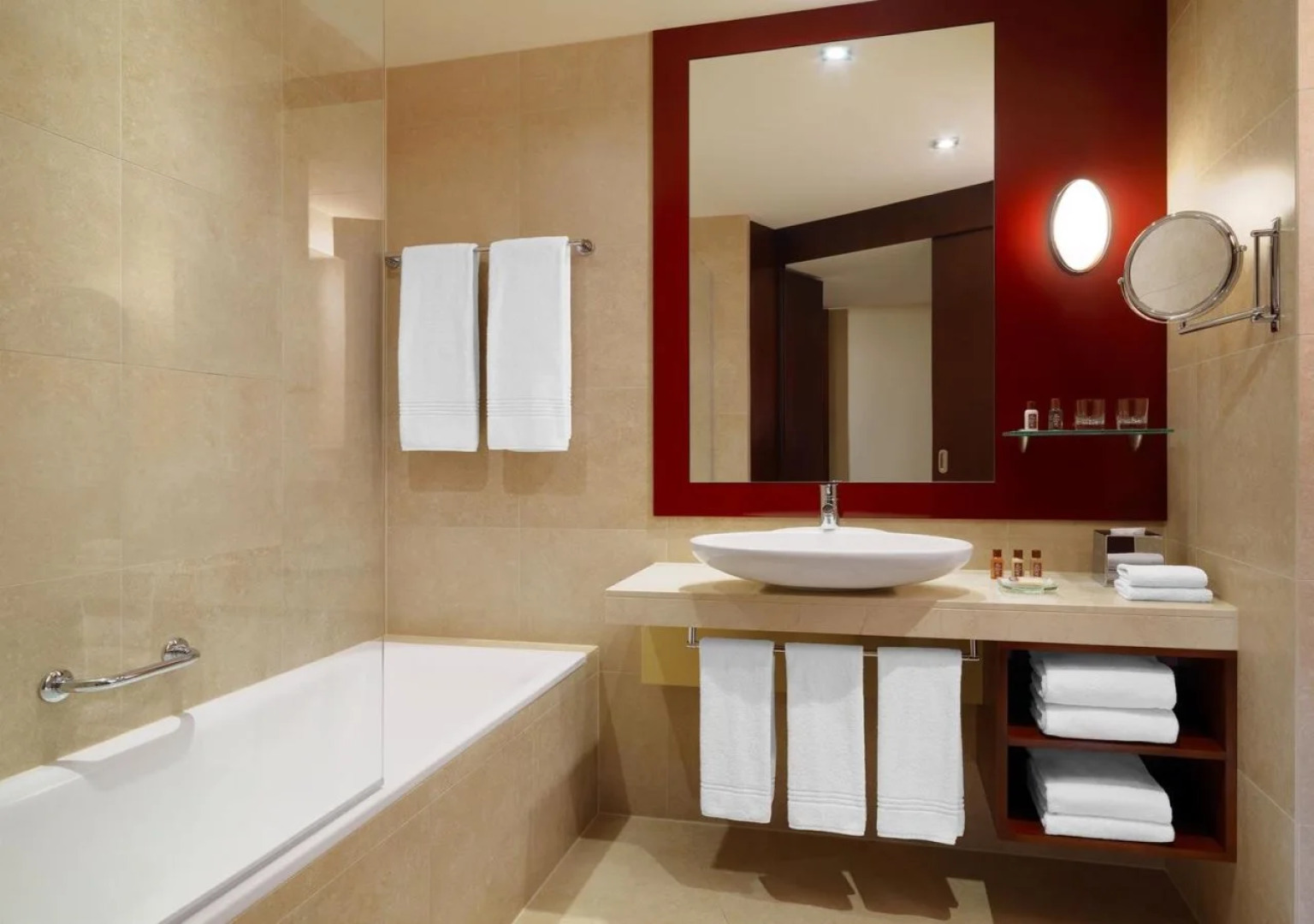 Sheraton Poznan Hotel