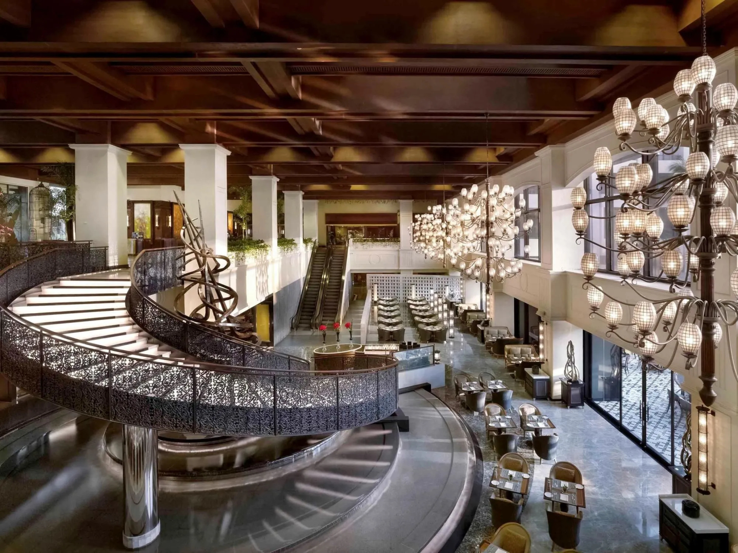 Sofitel Philippine Plaza Manila