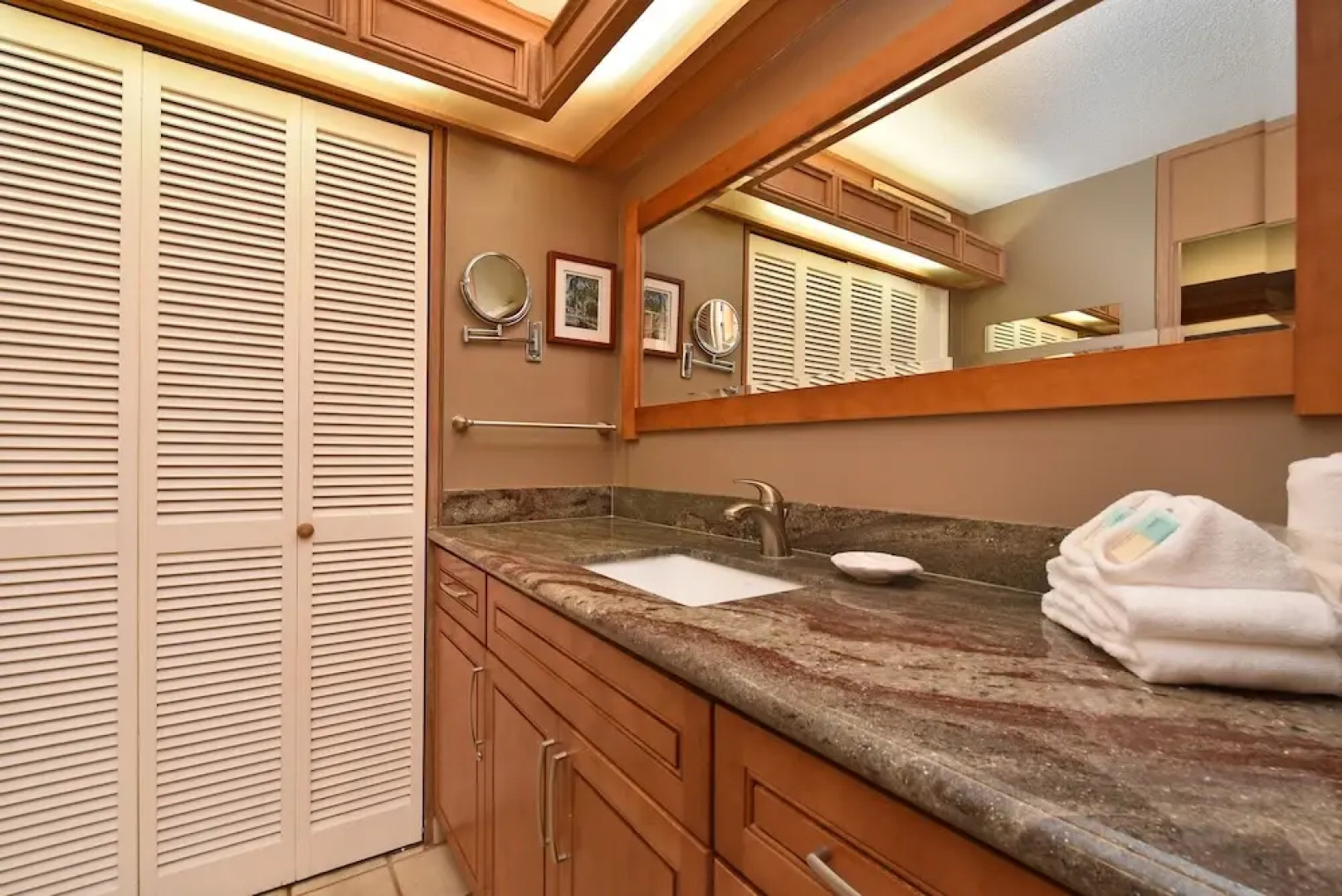 Maui Kaanapali S #a317 Studio Bedroom Condo by RedAwning