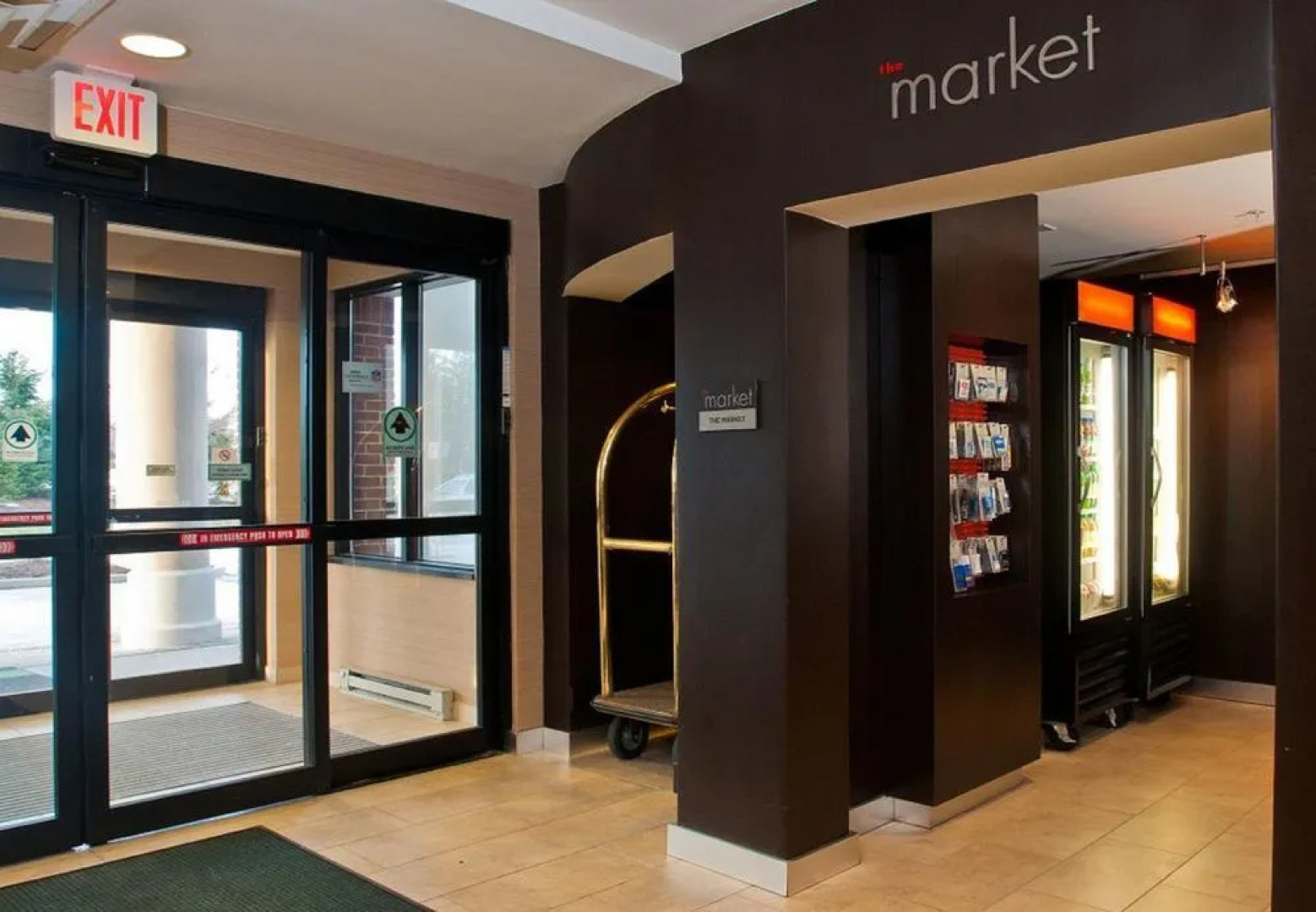 Courtyard Wall at Monmouth Shores Corporate Park