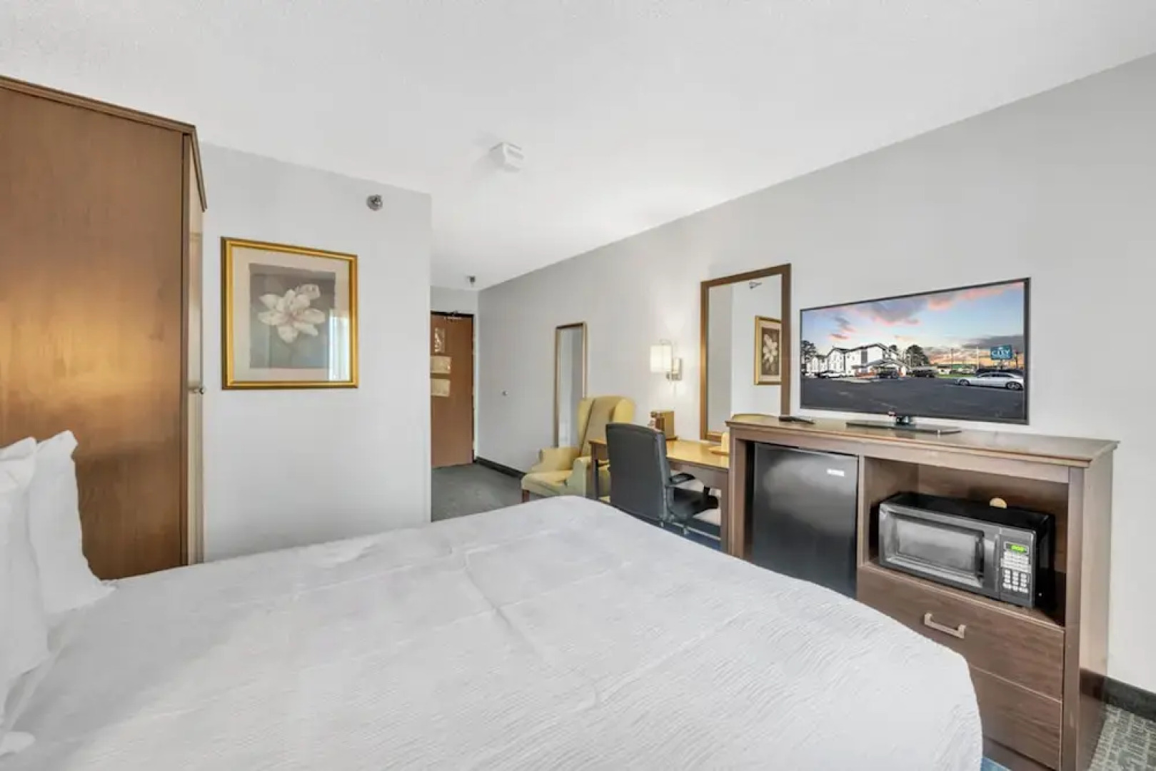 City Center Inn by OYO I-64 Newport News