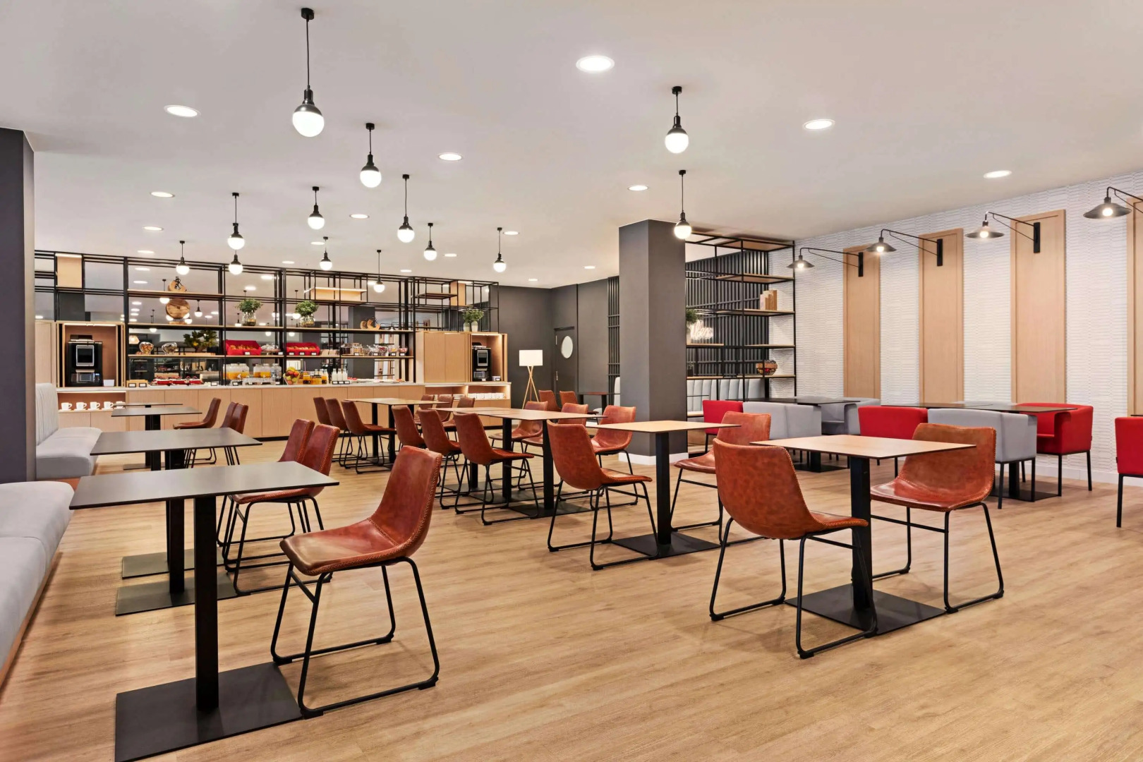 Ramada by Wyndham Valencia Almussafes