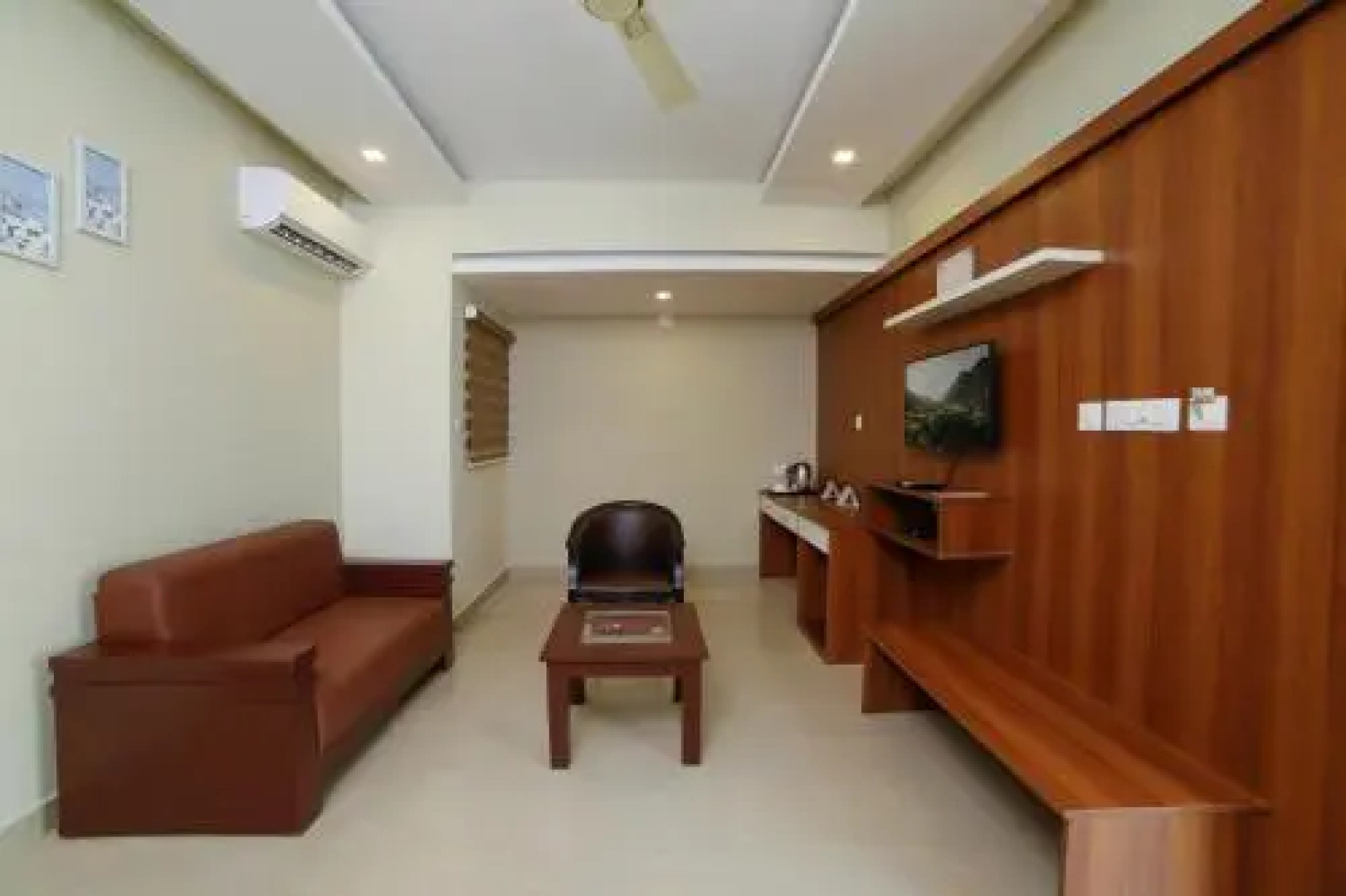 Sreepathi Indraprastha Hotel and Serviced Apartments