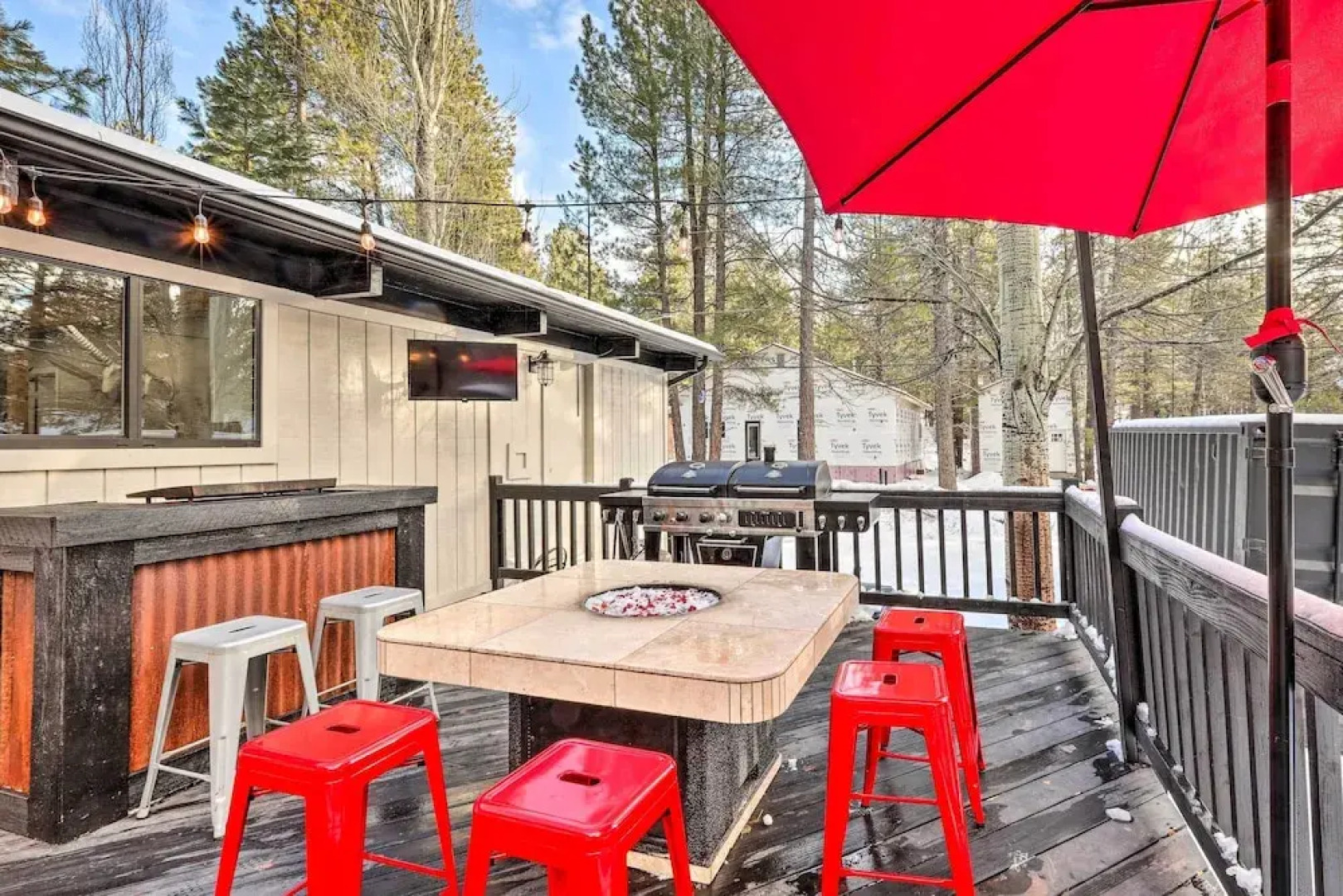 Fire Pit + ATV Trail Access: Munds Park Cabin!