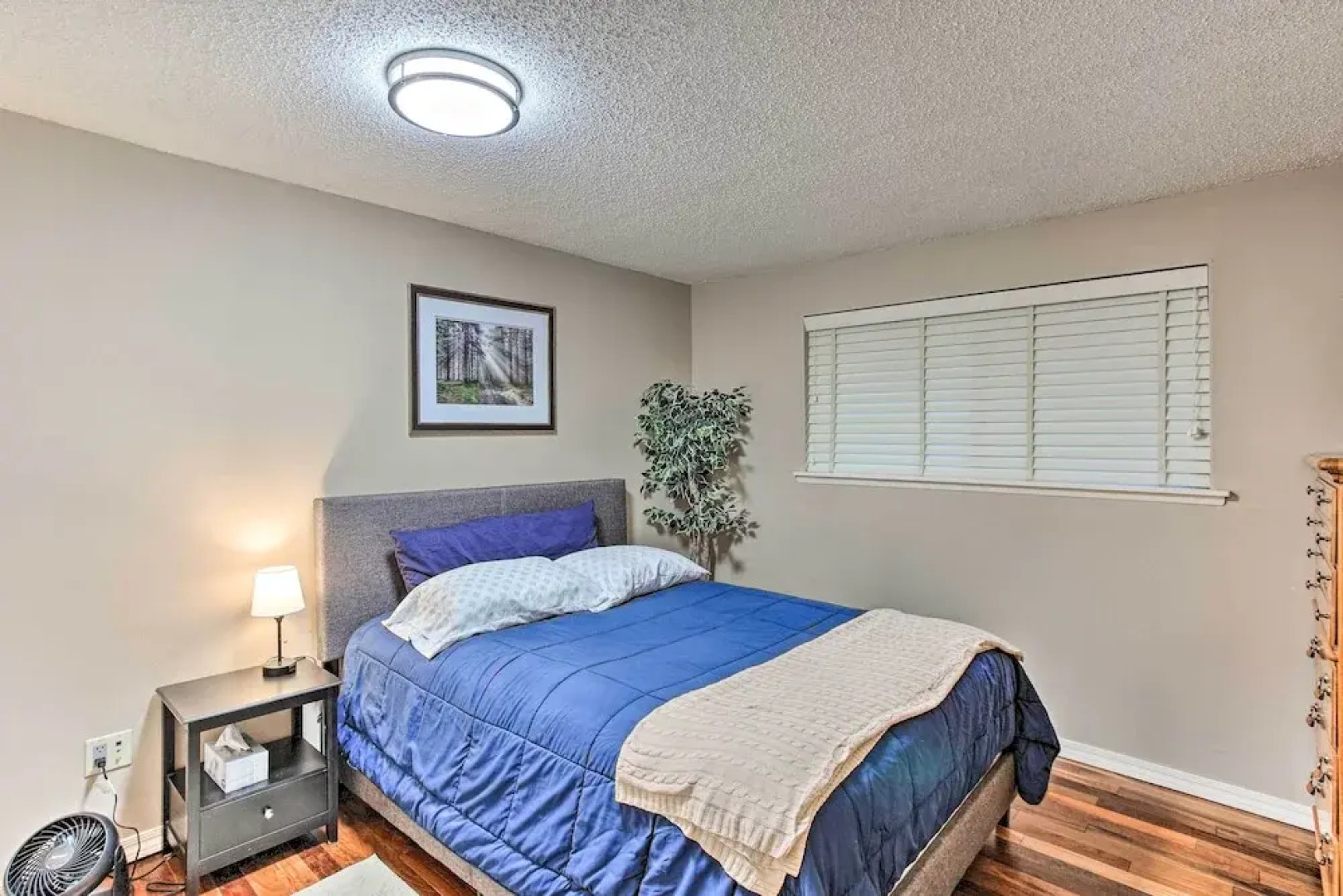 Cozy Washington Escape Near Hiking & Golfing!