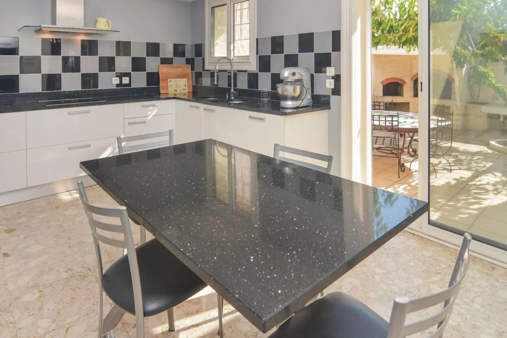 Apartment With 3 Bedrooms in Port-de-bouc, With Wonderful sea View, Shared Pool and Furnished Terrace - 5 km From the Beach