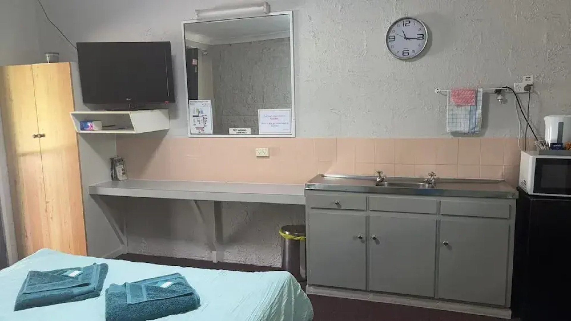 1 Showgrounds Road Horse Creek QLD 4714