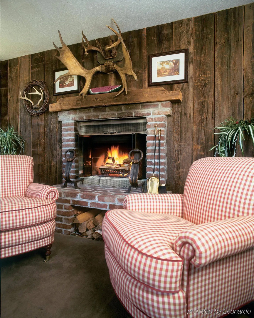 The Manor On Golden Pond