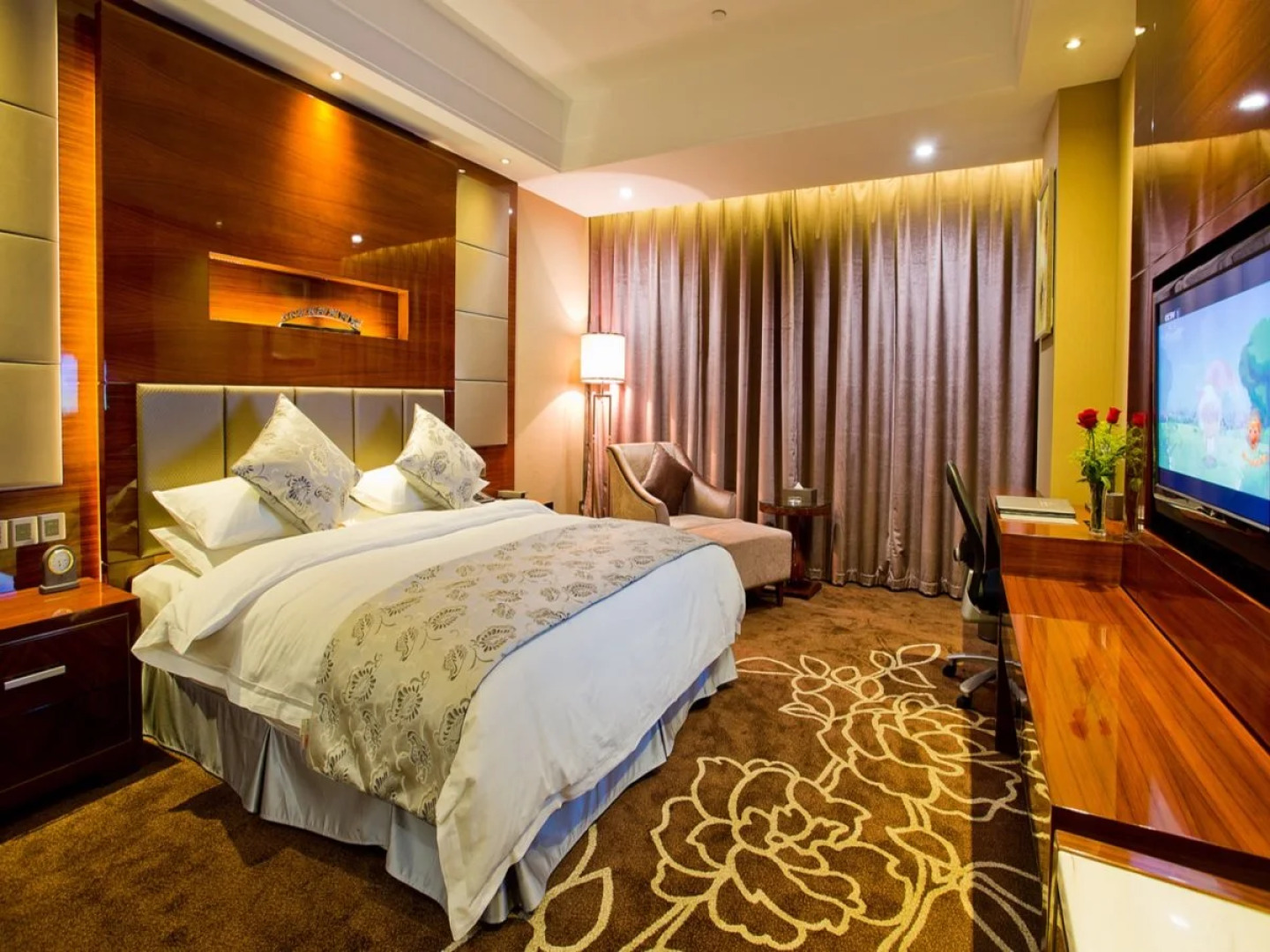 Yichang Golden Lion Hotel