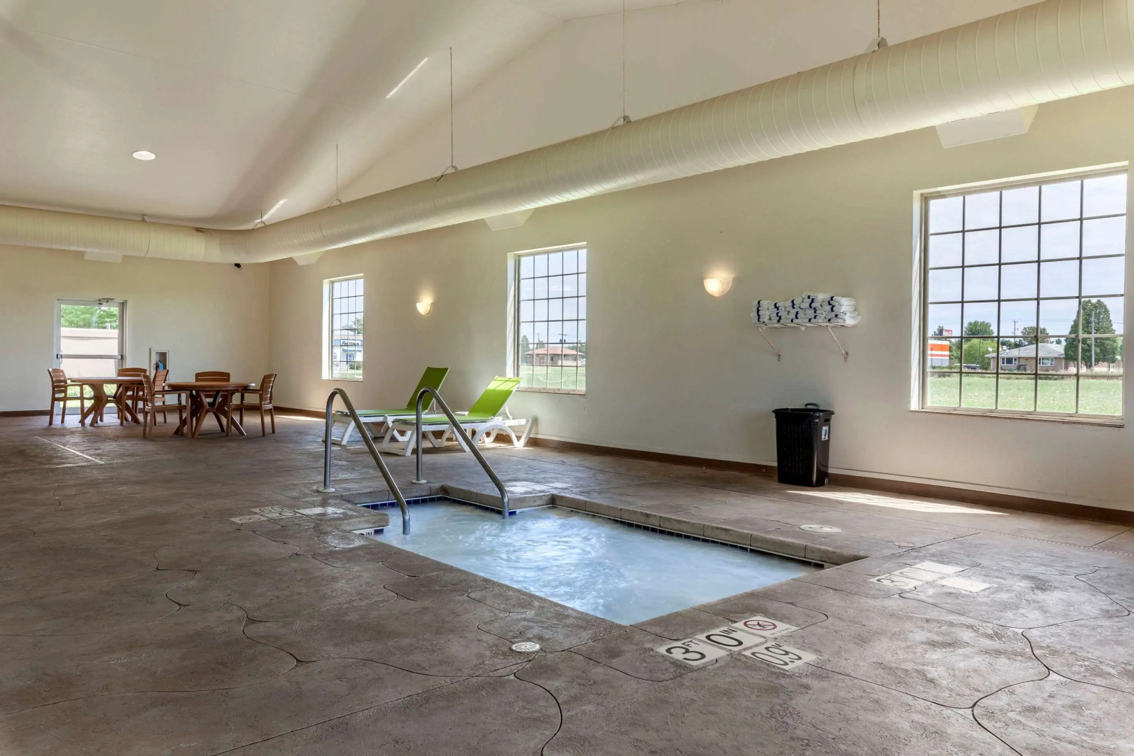 Comfort Suites Delavan - Lake Geneva Area