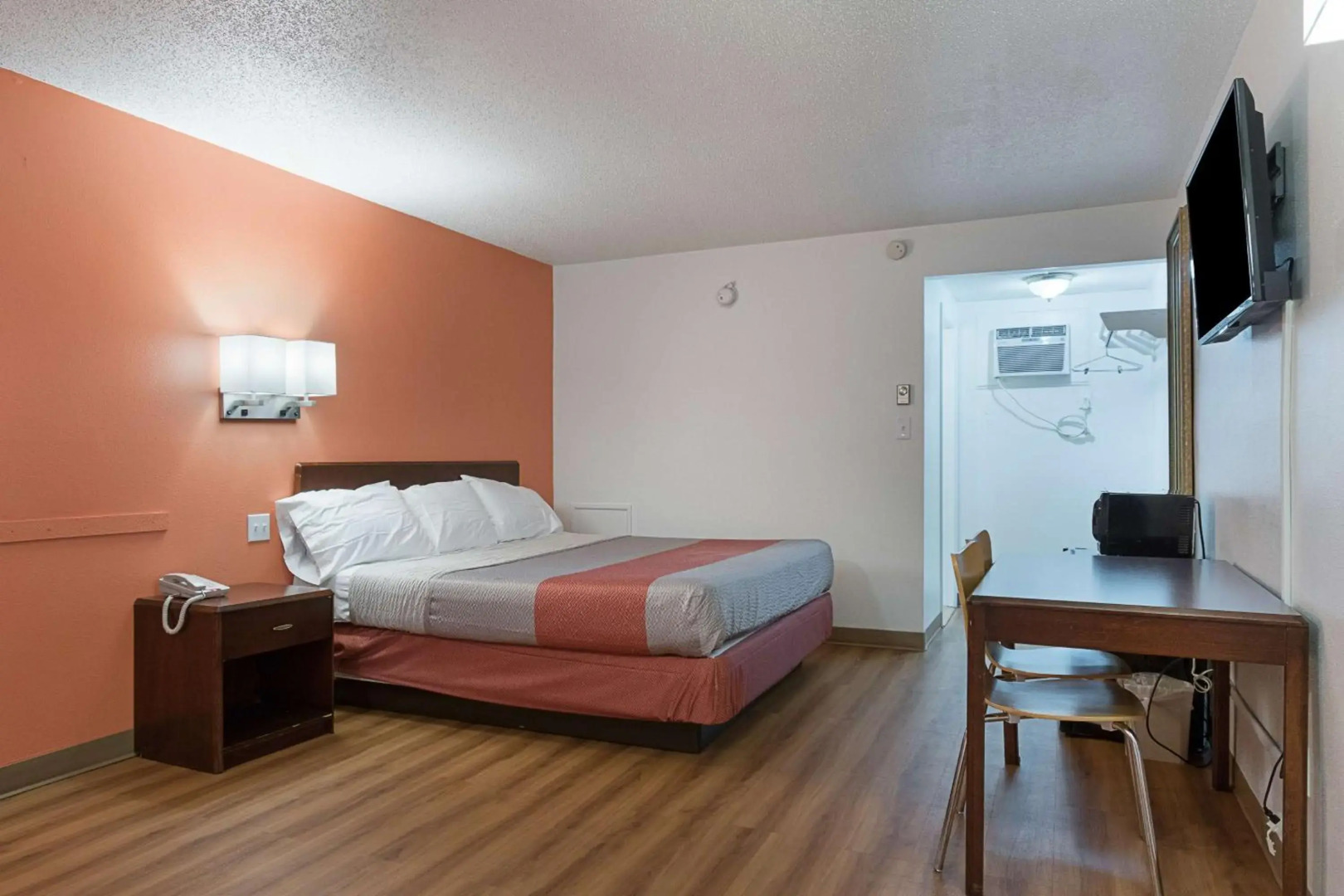 Motel 6 Frackville, PA