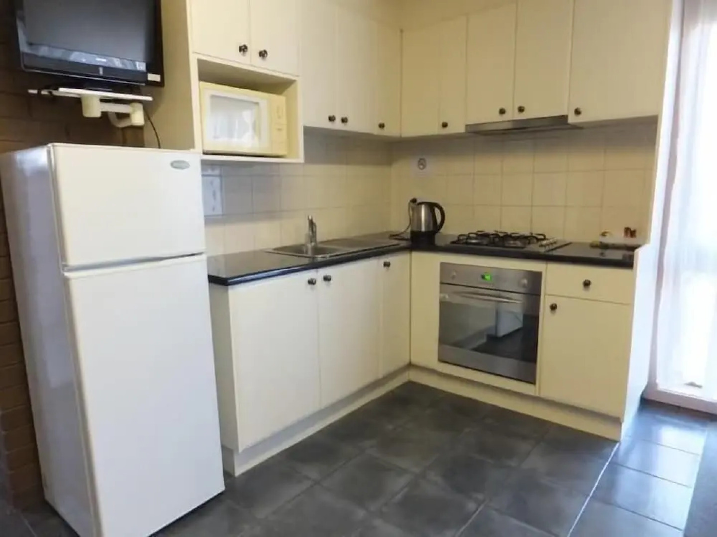 Paradise Holiday Apartments