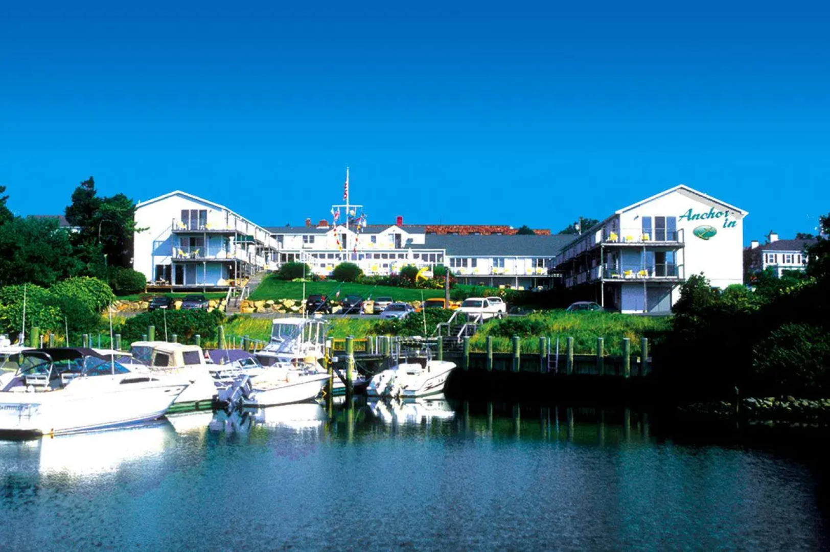 Anchor In Distinctive Waterfront Lodging