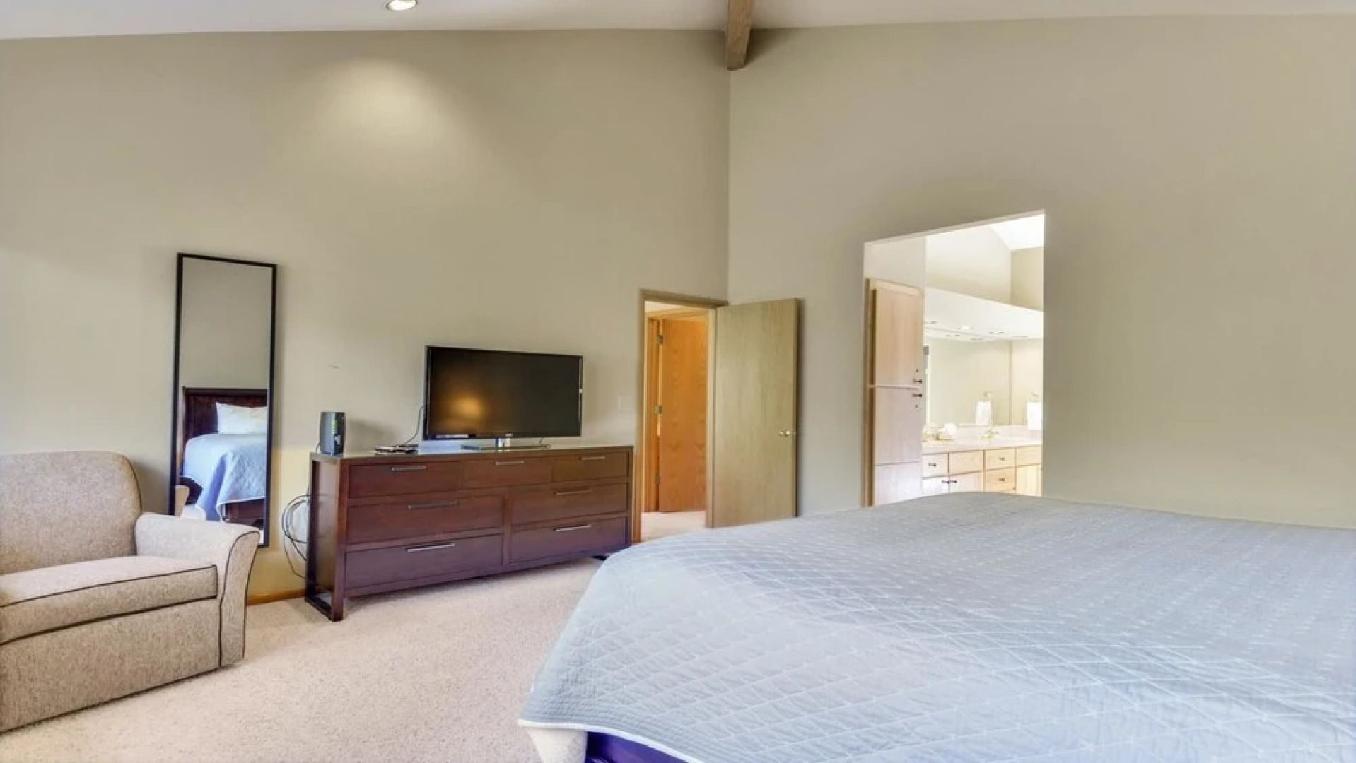 Bunker 26 Holiday Home