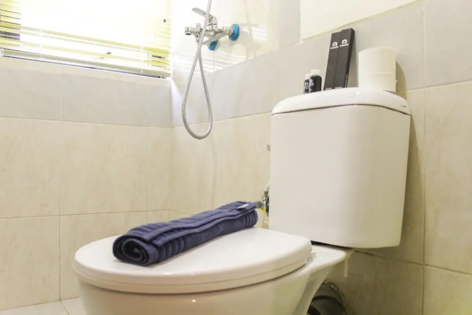 Comfy 2BR at Meikarta Apartment