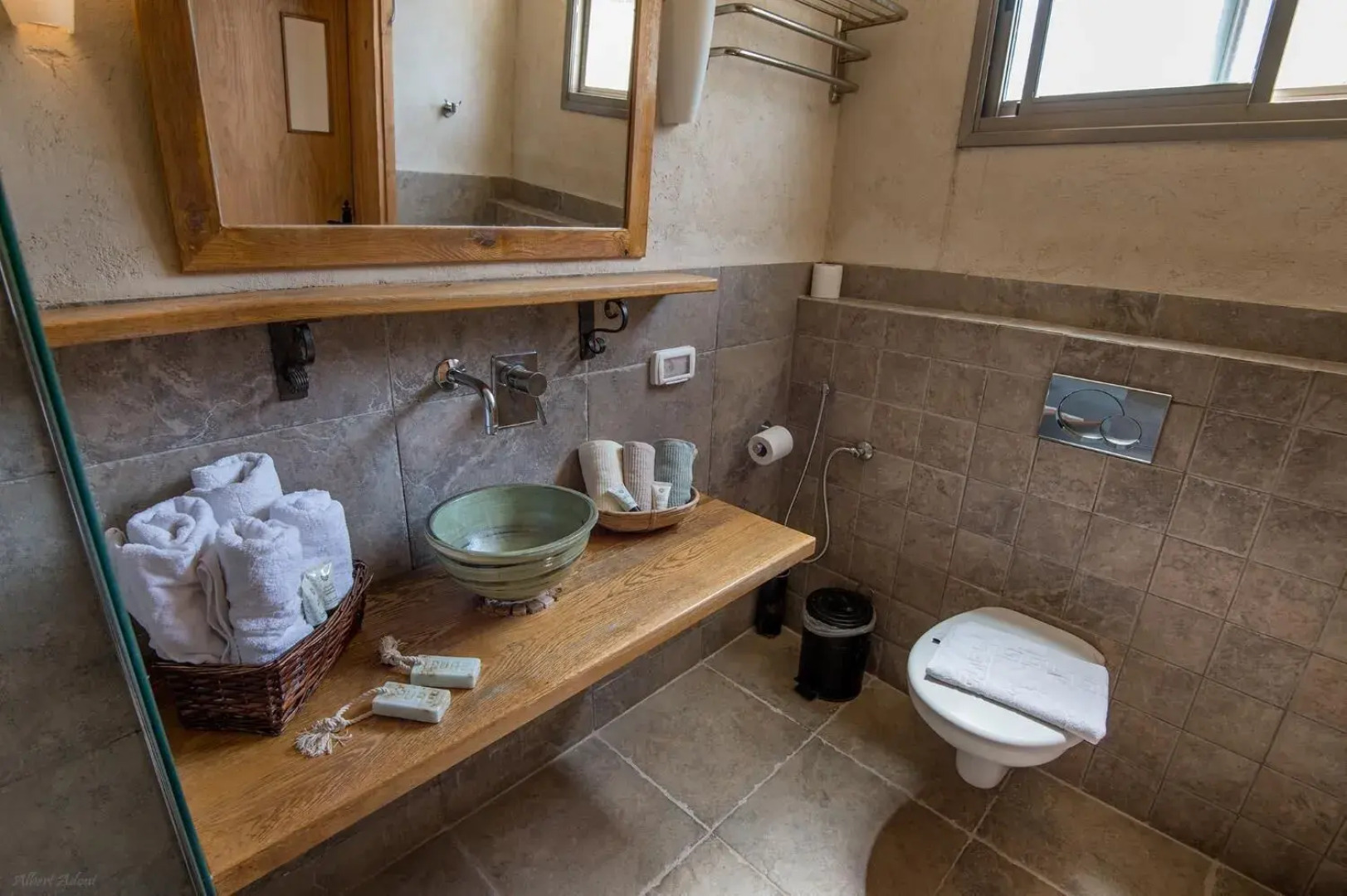 Helios Luxury Suites