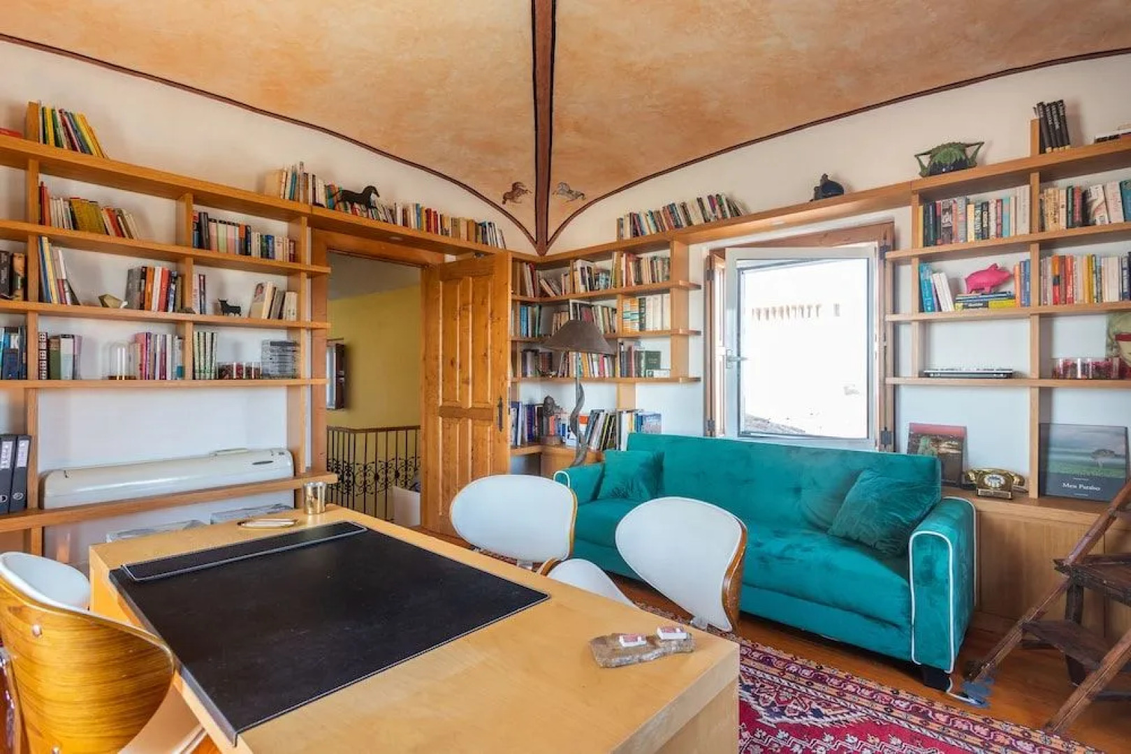 Rosa Estates The Farmhouse & Stables