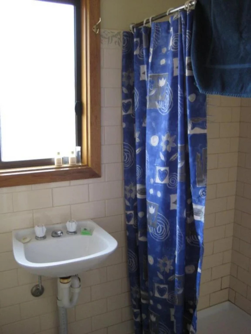 Parndana Hotel Cabins