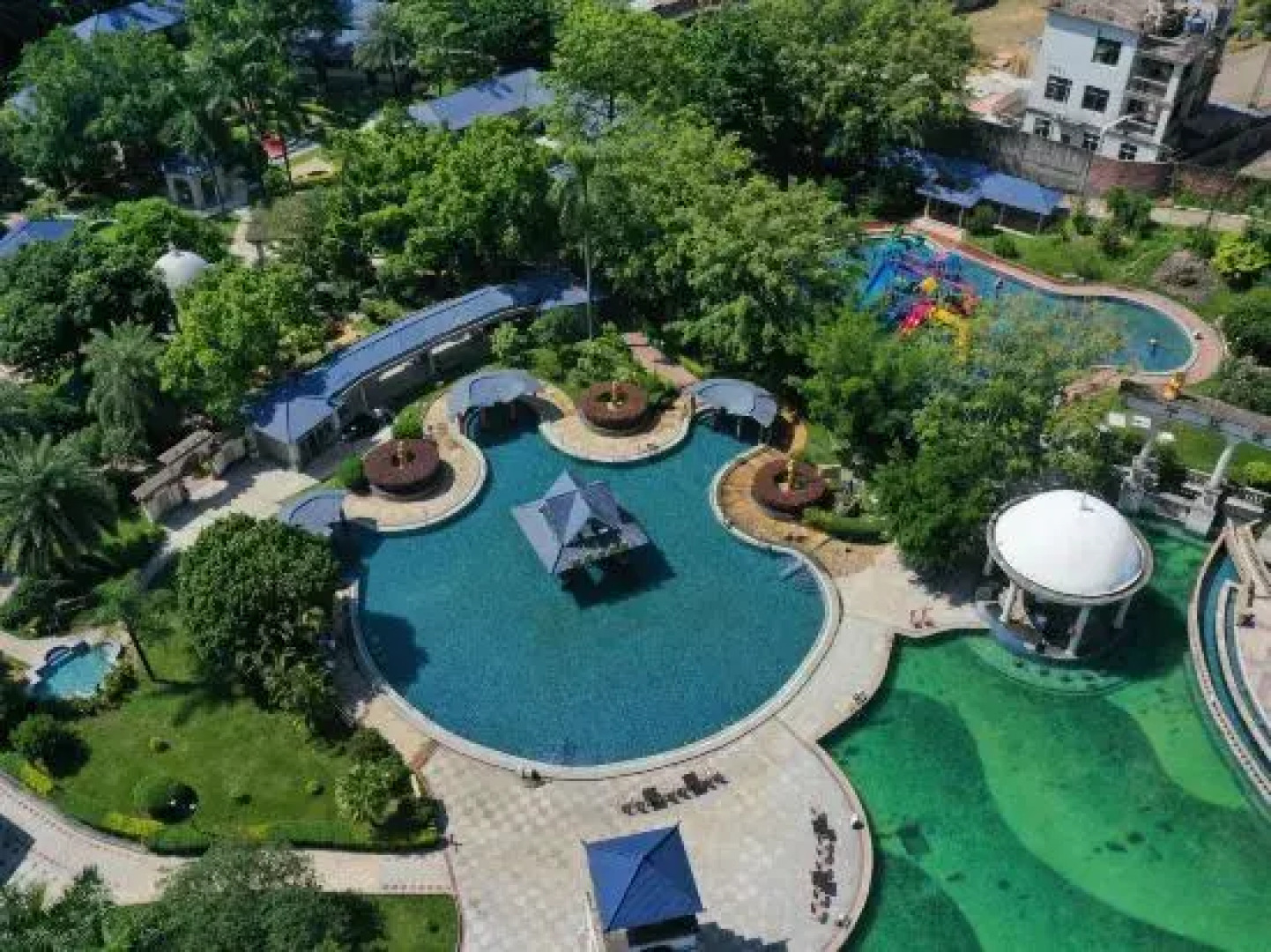 Qianjiang Hot Spring Hotel