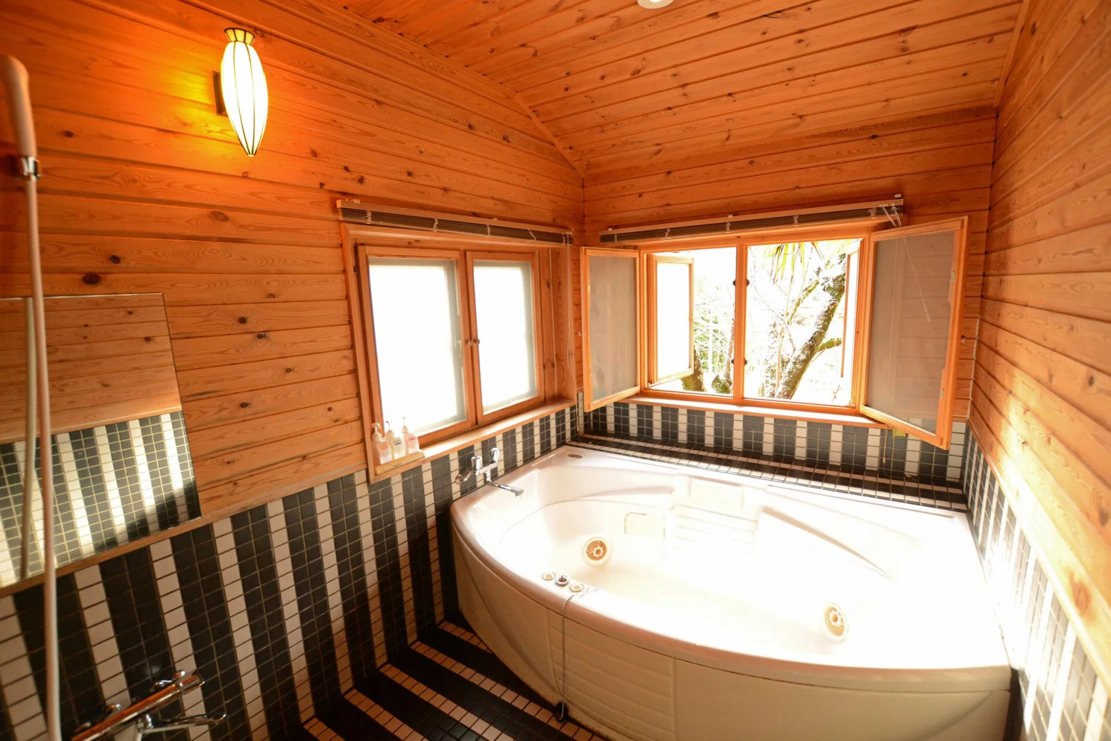 Arima Onsen Motoyu Kosenkaku