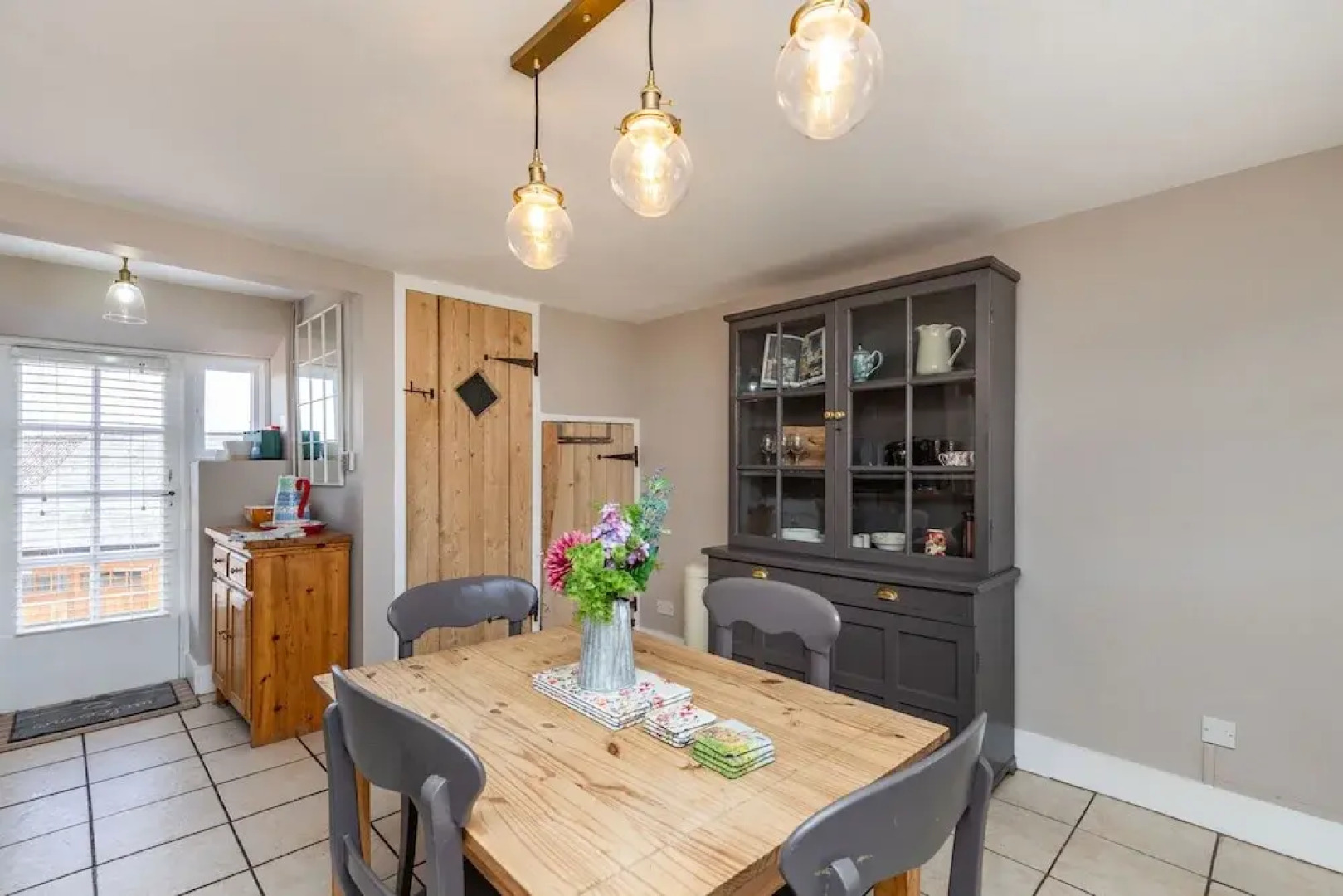 4 Canalside Cottages