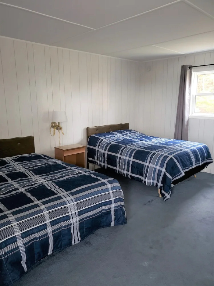 Joyce's Motel & Cottages